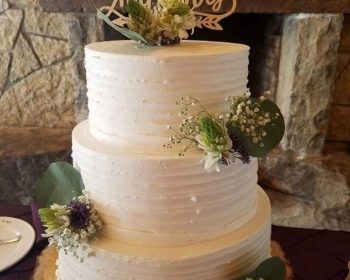 Custom Made Wedding Cake | Bizzy B Bakery